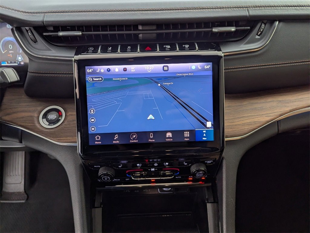 Certified 2024 Jeep Grand Cherokee L Summit w/ High Altitude Package image 28