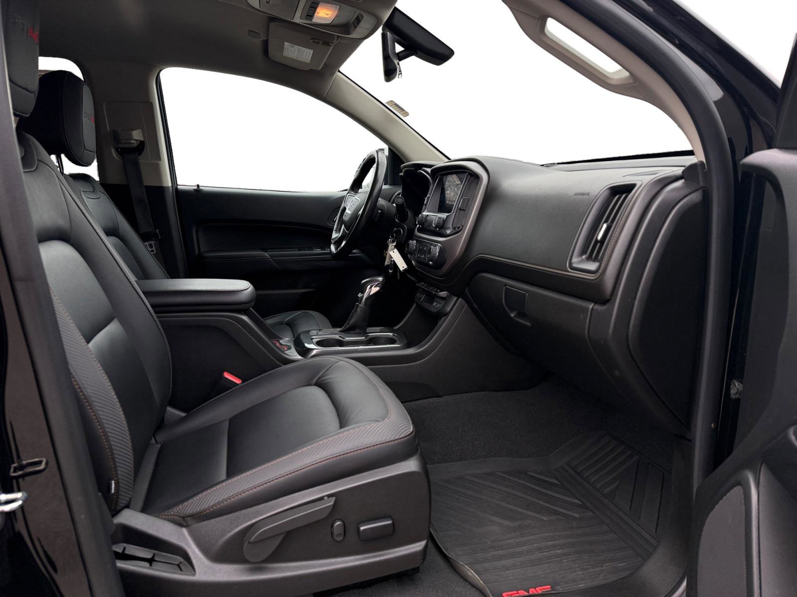 Used 2022 GMC Canyon AT4 image 26