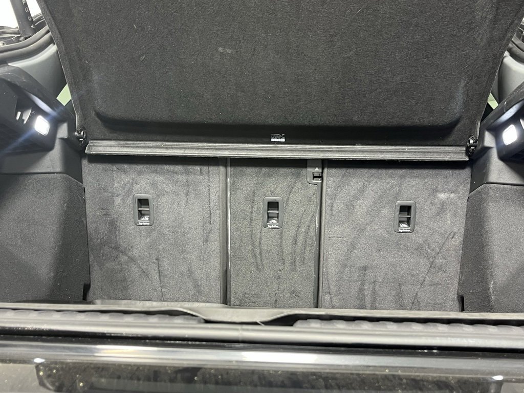 Used 2023 Audi Q4 e-tron Prestige image 21