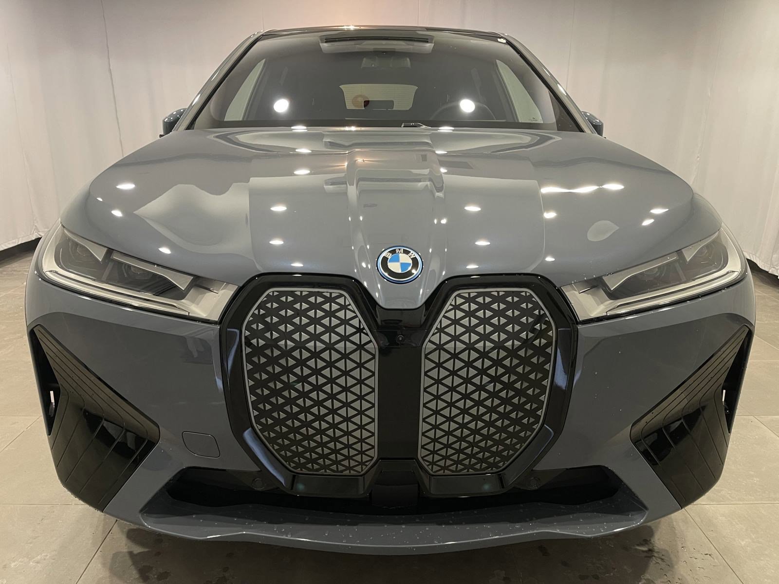 Certified 2025 BMW iX xDrive50 w/ Premium Package image 2