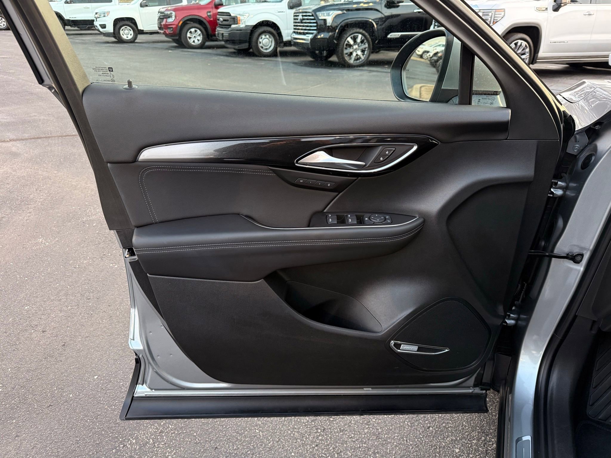 Used 2025 Buick Envision Preferred image 34