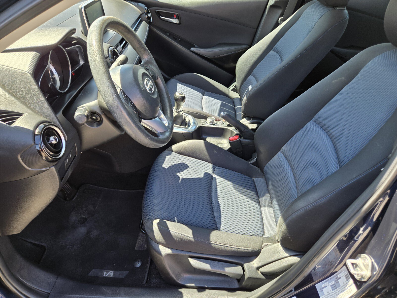 Used 2016 Scion iA FWD image 7