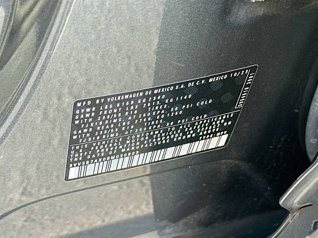 Used 2024 Volkswagen Tiguan SE image 32