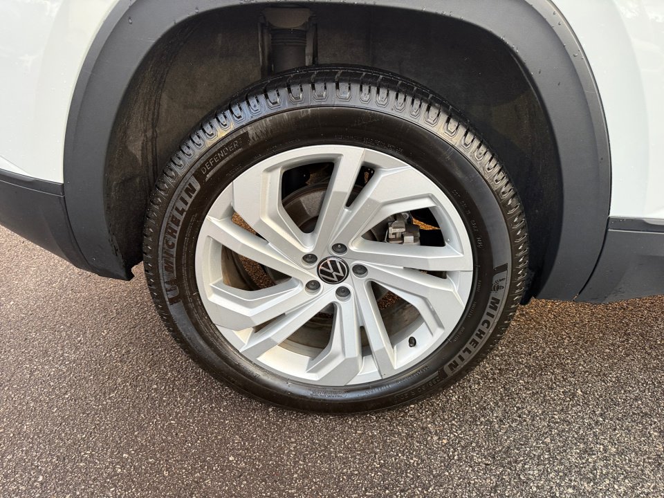 Used 2021 Volkswagen Atlas Cross Sport SEL image 27