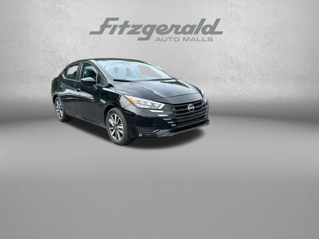Used 2025 Nissan Versa SV w/ Trunk Package FWD image 1