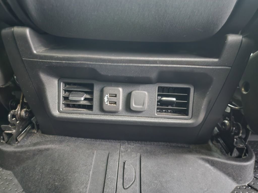 Certified 2022 Chevrolet Silverado 3500 LT w/ Convenience Package image 17