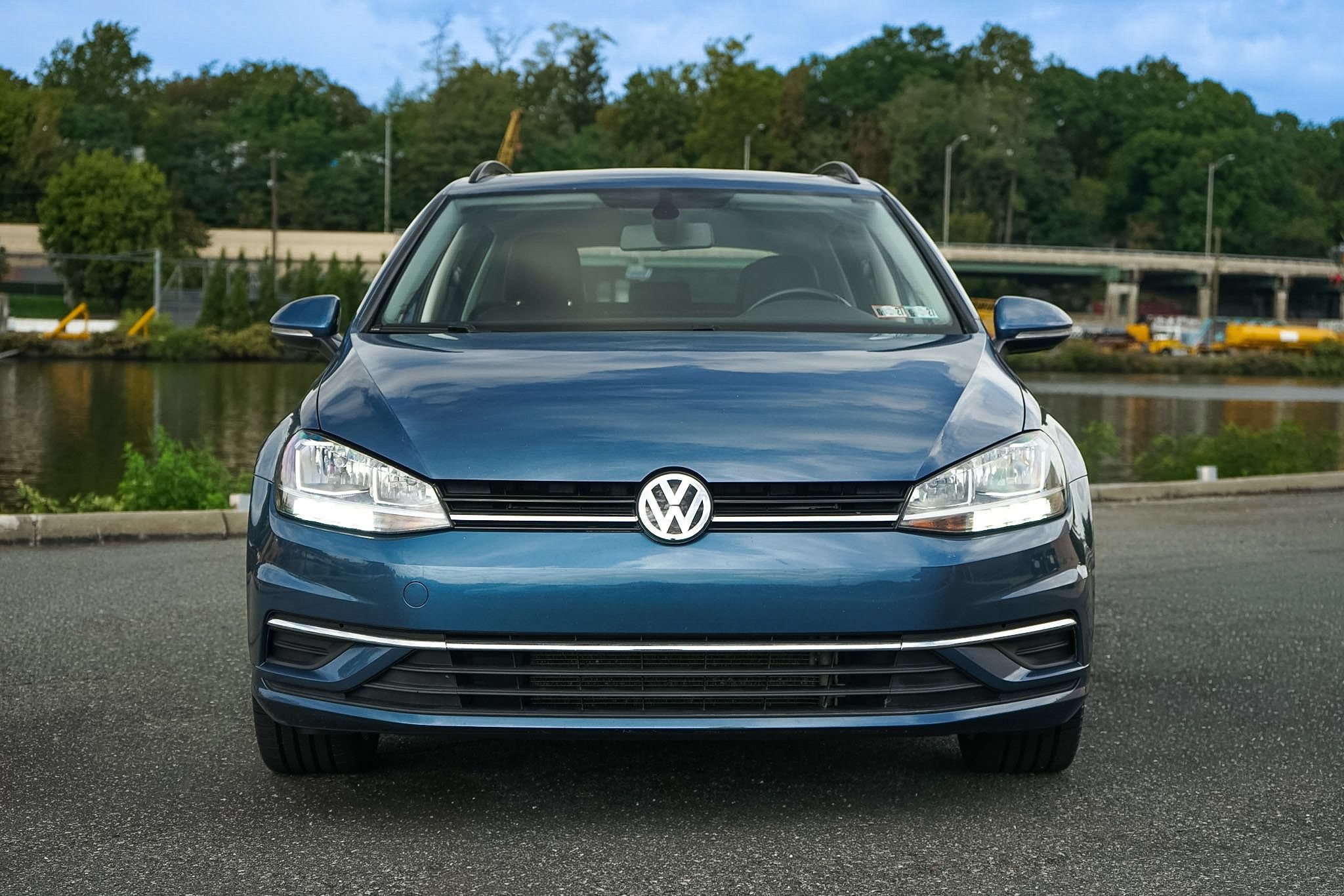 Used 2018 Volkswagen Golf SE FWD image 7