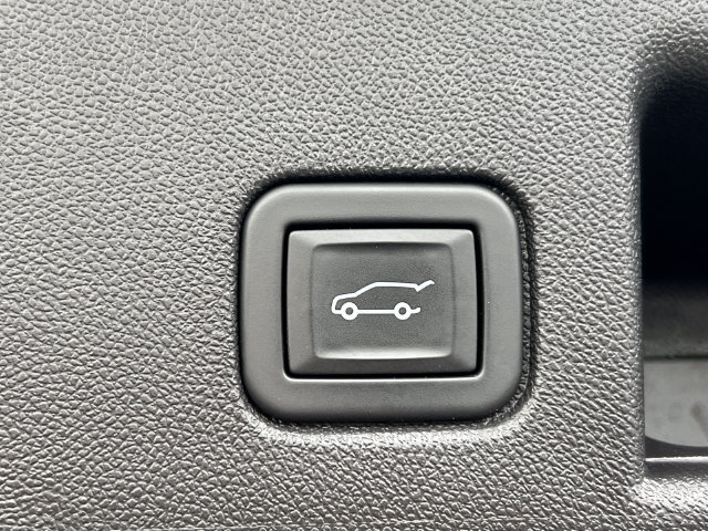 Used 2024 Chevrolet Equinox LT w/ Driver Convenience Package AWD/4WD image 36