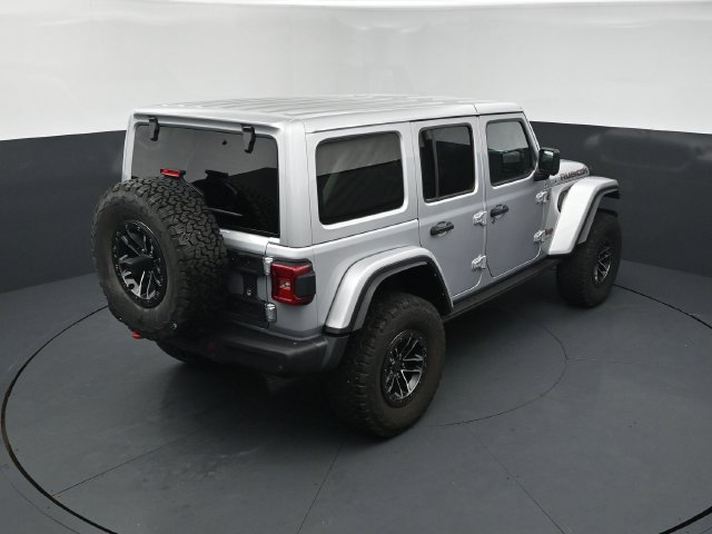 Used 2024 Jeep Wrangler Unlimited Rubicon AWD/4WD image 14