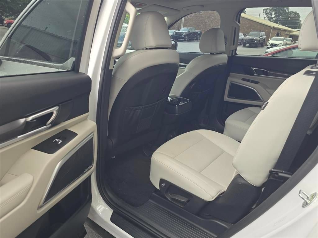 Certified 2023 Kia Telluride S w/ S Sunroof Package FWD image 7