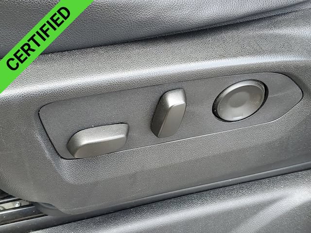 Certified 2024 Chevrolet Suburban Premier AWD/4WD image 7