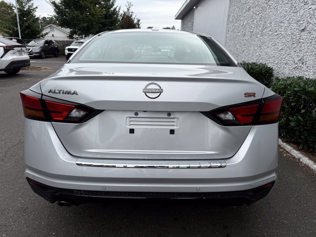 Used 2023 Nissan Altima 2.5 SR FWD image 7