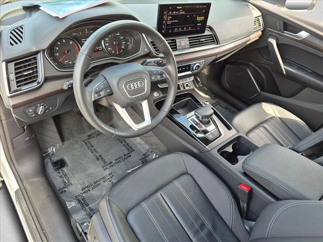 Used 2023 Audi Q5 2.0T Premium w/ Convenience Package AWD/4WD image 9