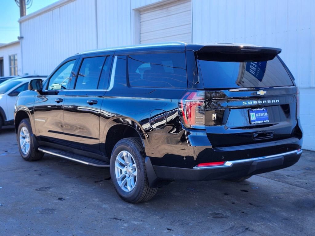 New 2026 Chevrolet Suburban LS AWD/4WD image 3