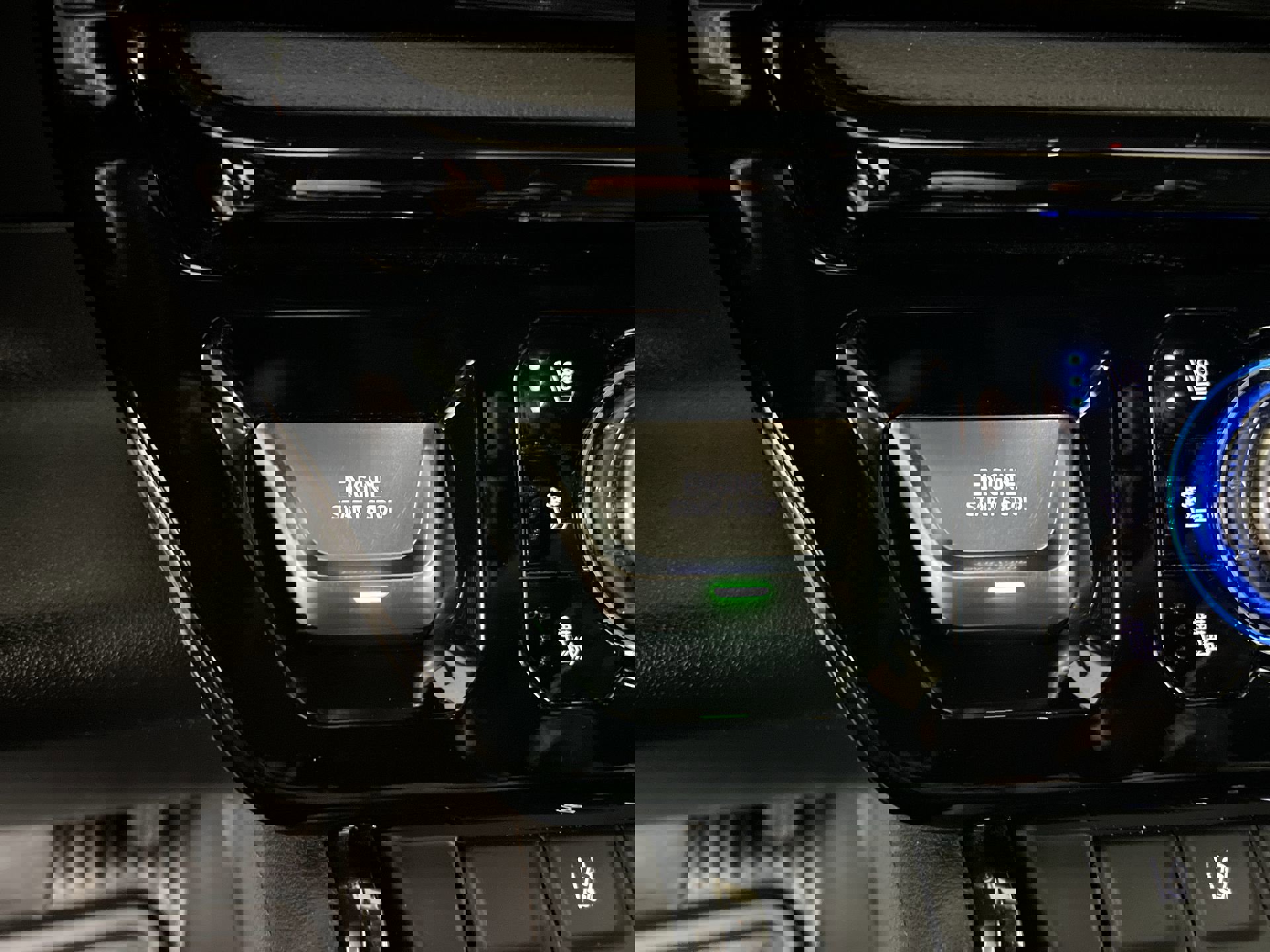 Certified 2024 GMC Sierra 2500 AT4 w/ AT4 Preferred Package image 85