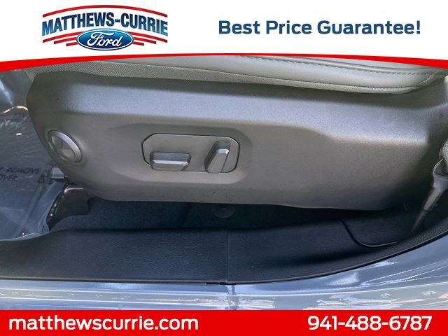 Used 2026 Jeep Gladiator Mojave AWD/4WD image 10