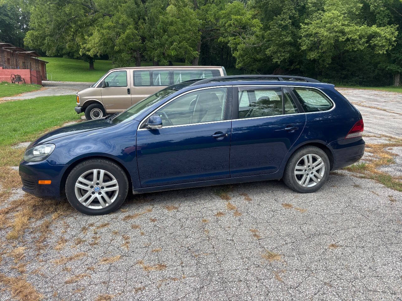 Used 2012 Volkswagen Jetta TDI FWD image 1