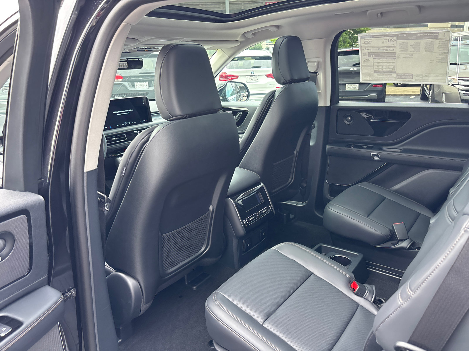 New 2026 Lincoln Aviator AWD image 27