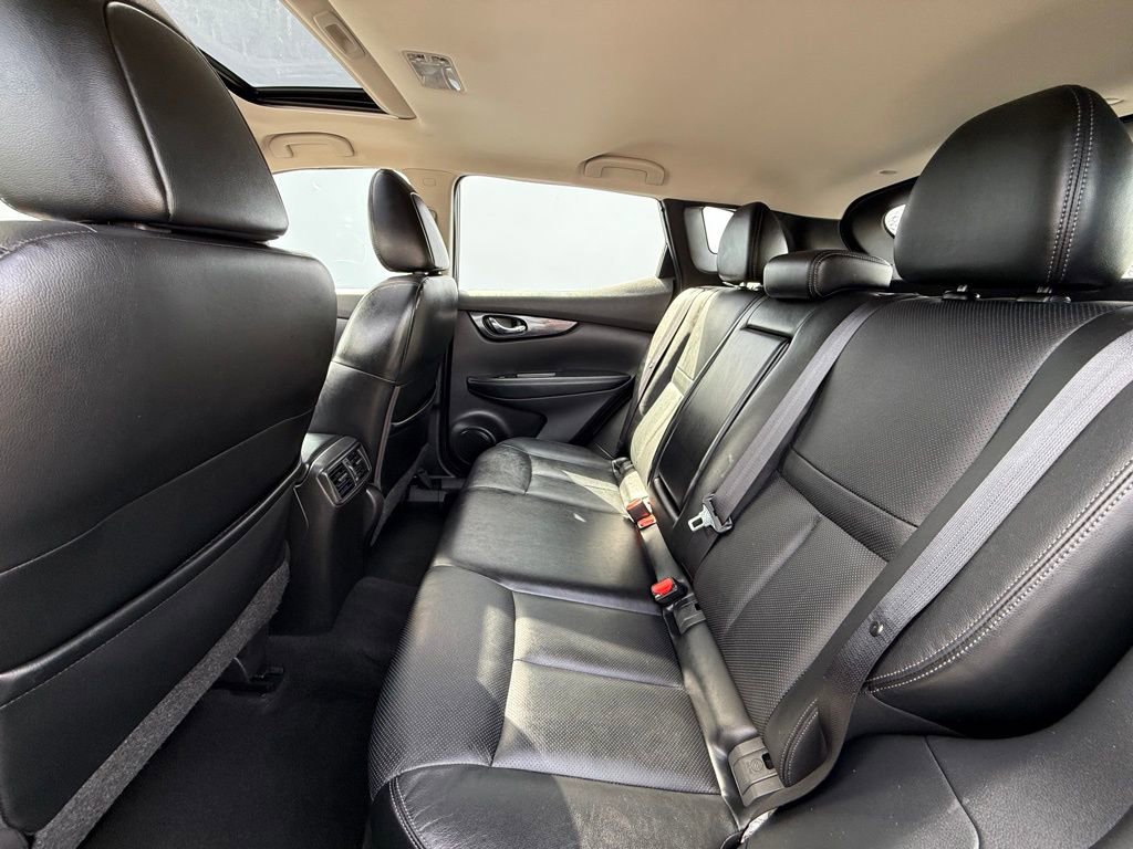 Used 2017 Nissan Rogue Sport SL w/ SL Premium Package AWD/4WD image 17