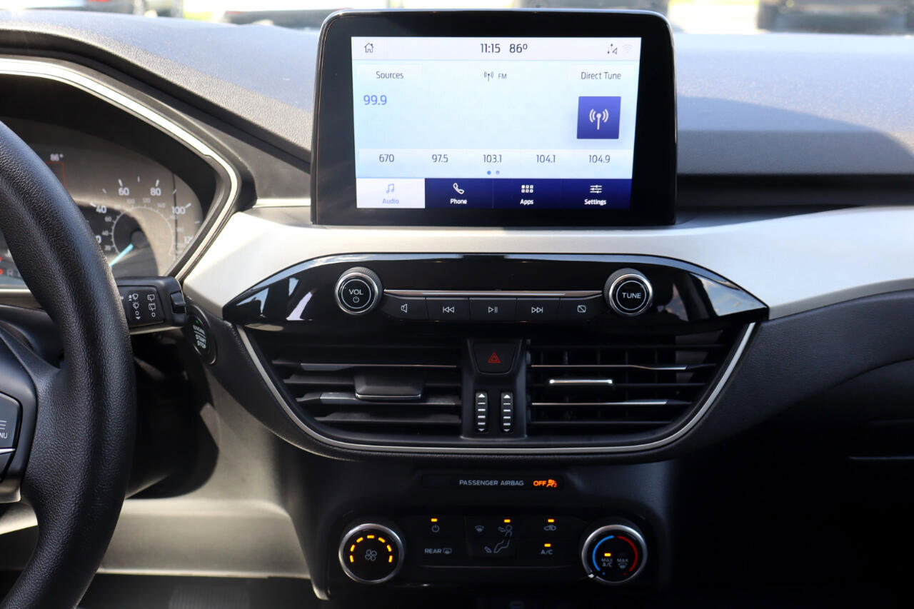 Used 2022 Ford Escape SE image 10