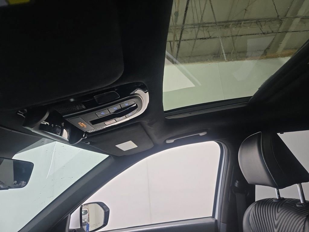 Used 2023 Hyundai Palisade Calligraphy image 10
