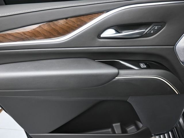 Used 2024 Cadillac Escalade ESV Premium Luxury Platinum image 20