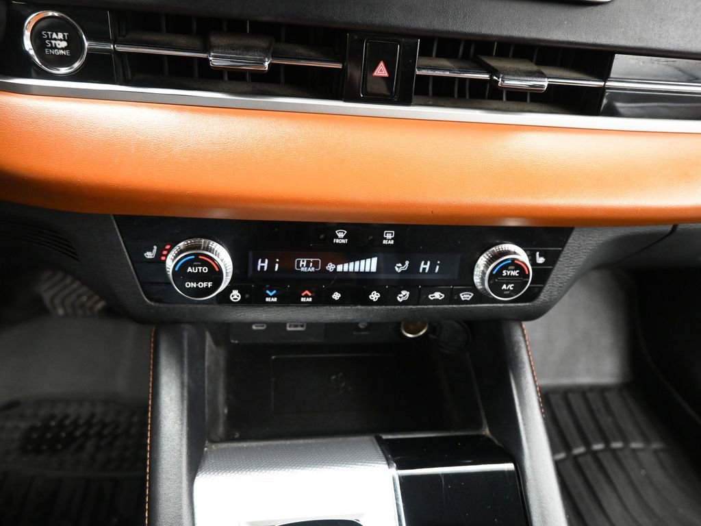 Used 2022 Mitsubishi Outlander SEL image 14