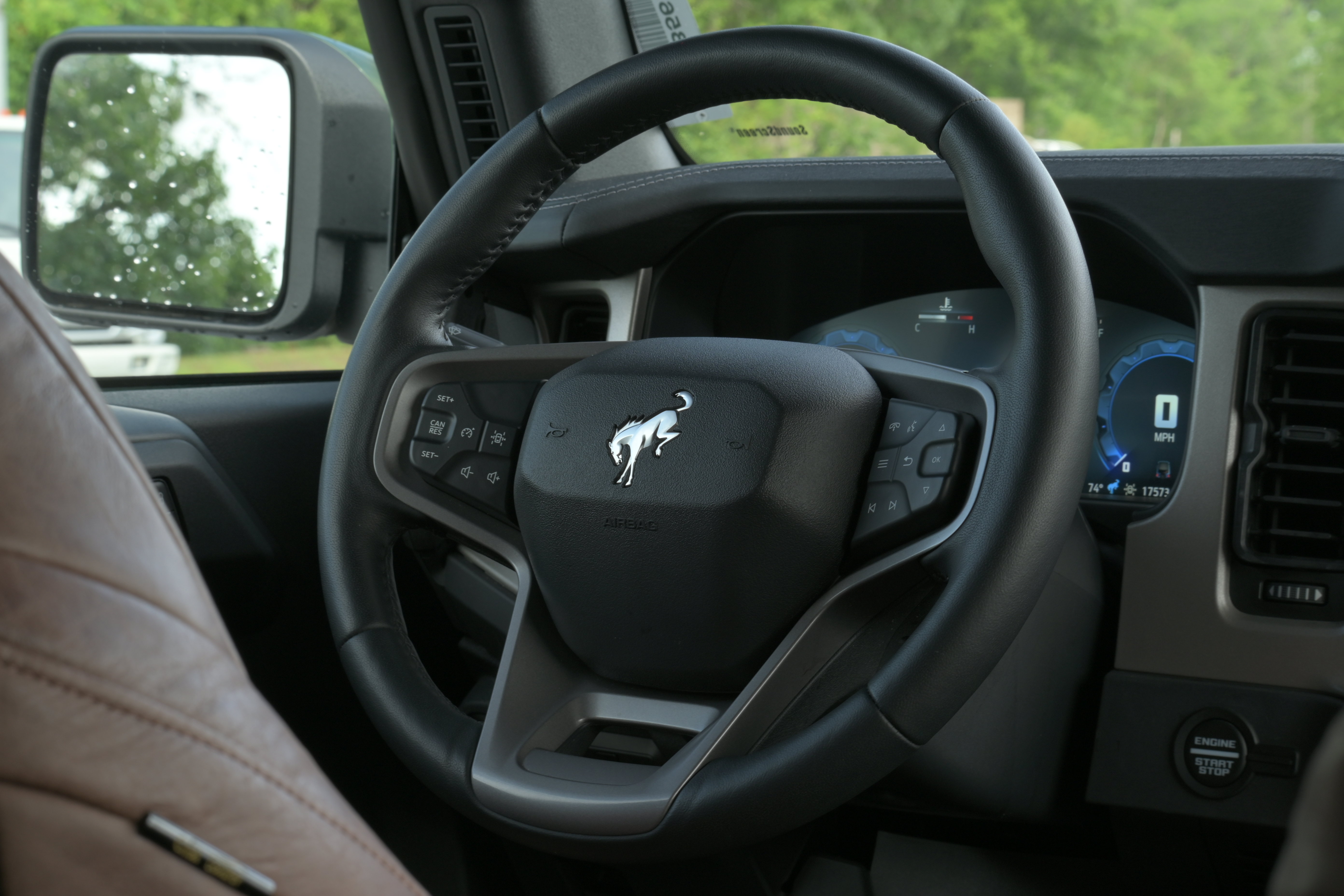 Used 2025 Ford Bronco Outer Banks AWD/4WD image 21