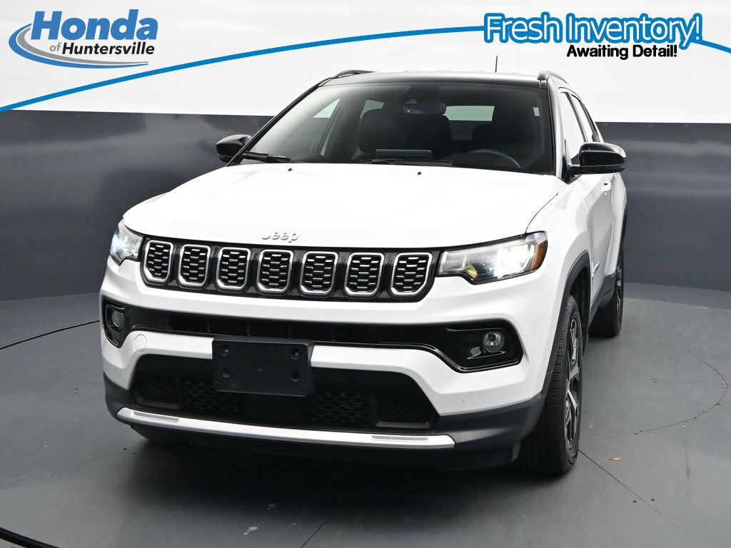Used 2025 Jeep Compass Limited AWD/4WD image 3