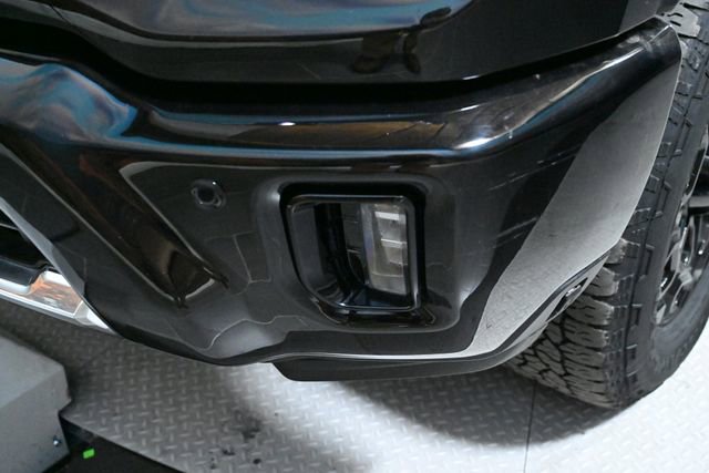 Used 2024 Chevrolet Silverado 3500 High Country w/ High Country Premium Package image 26