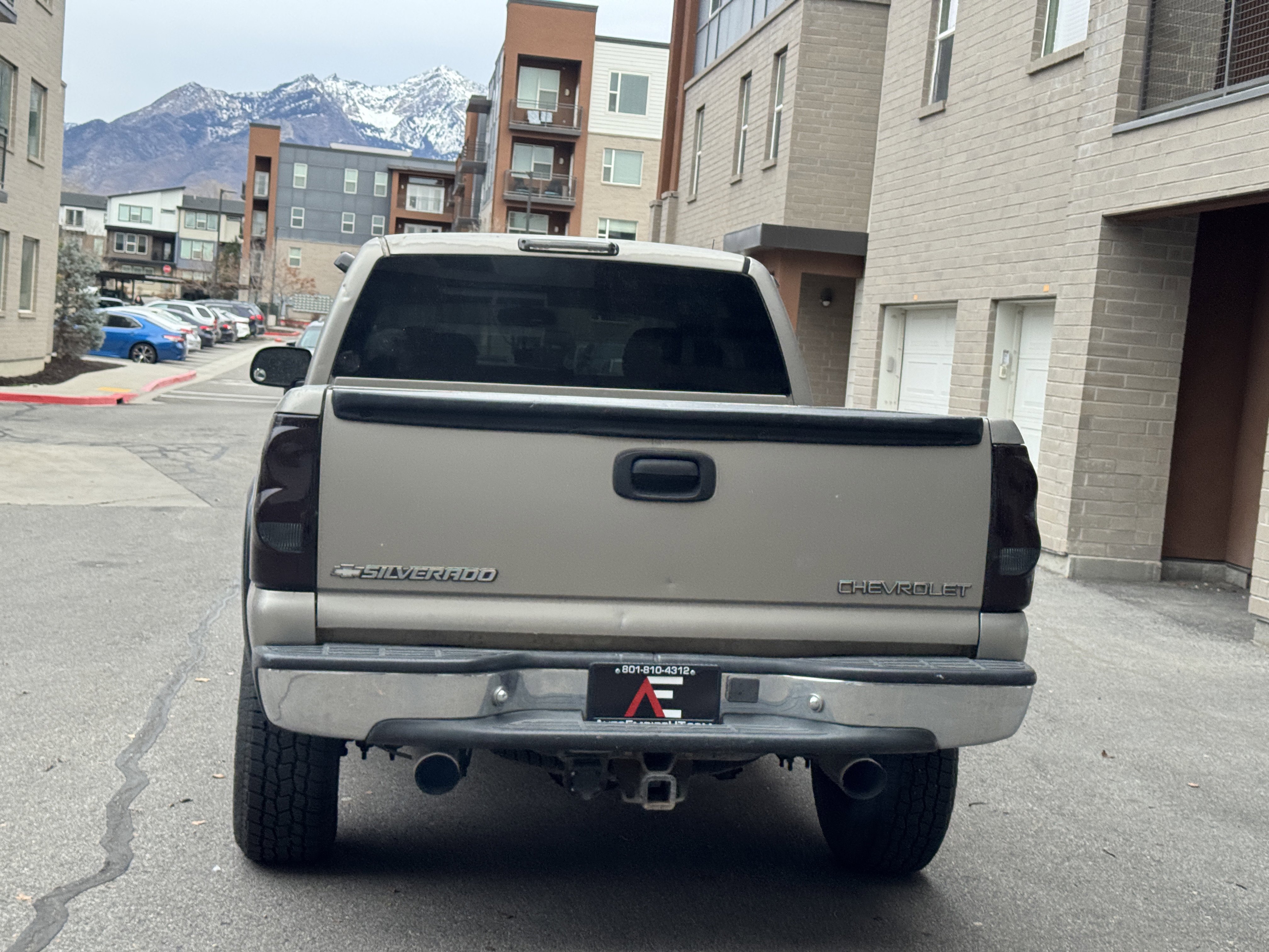 Used 2001 Chevrolet Silverado 2500 LS w/ Firm Ride Suspension Pkg image 4