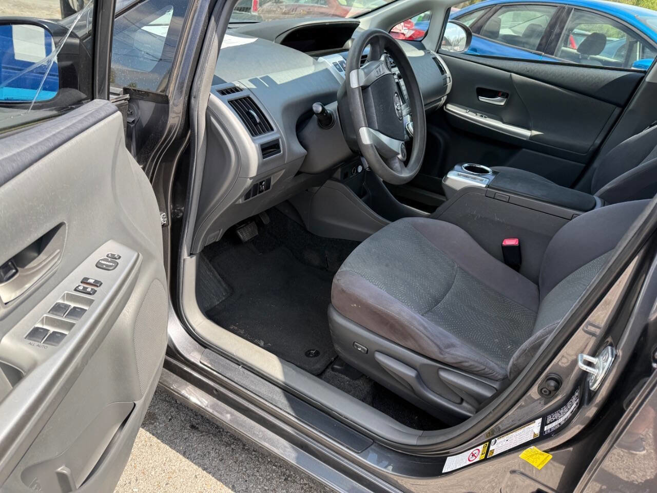 Used 2012 Toyota Prius V Three FWD image 33