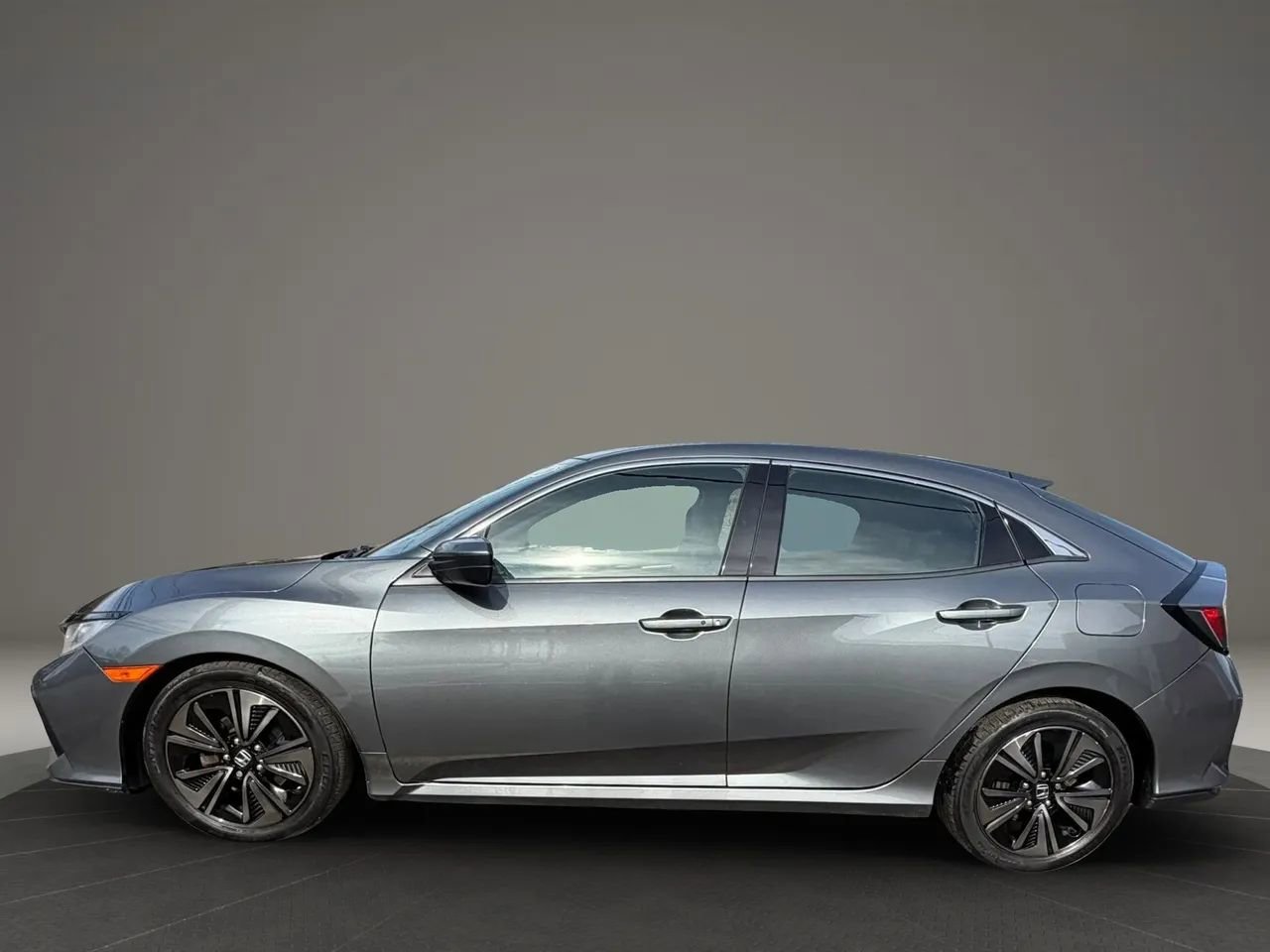 Used 2018 Honda Civic EX-L image 8