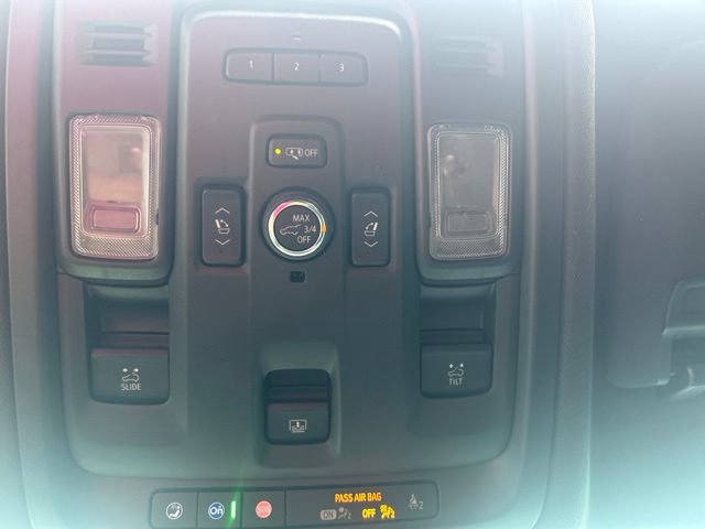 Used 2023 Chevrolet Tahoe Z71 w/ Luxury Package AWD/4WD image 19