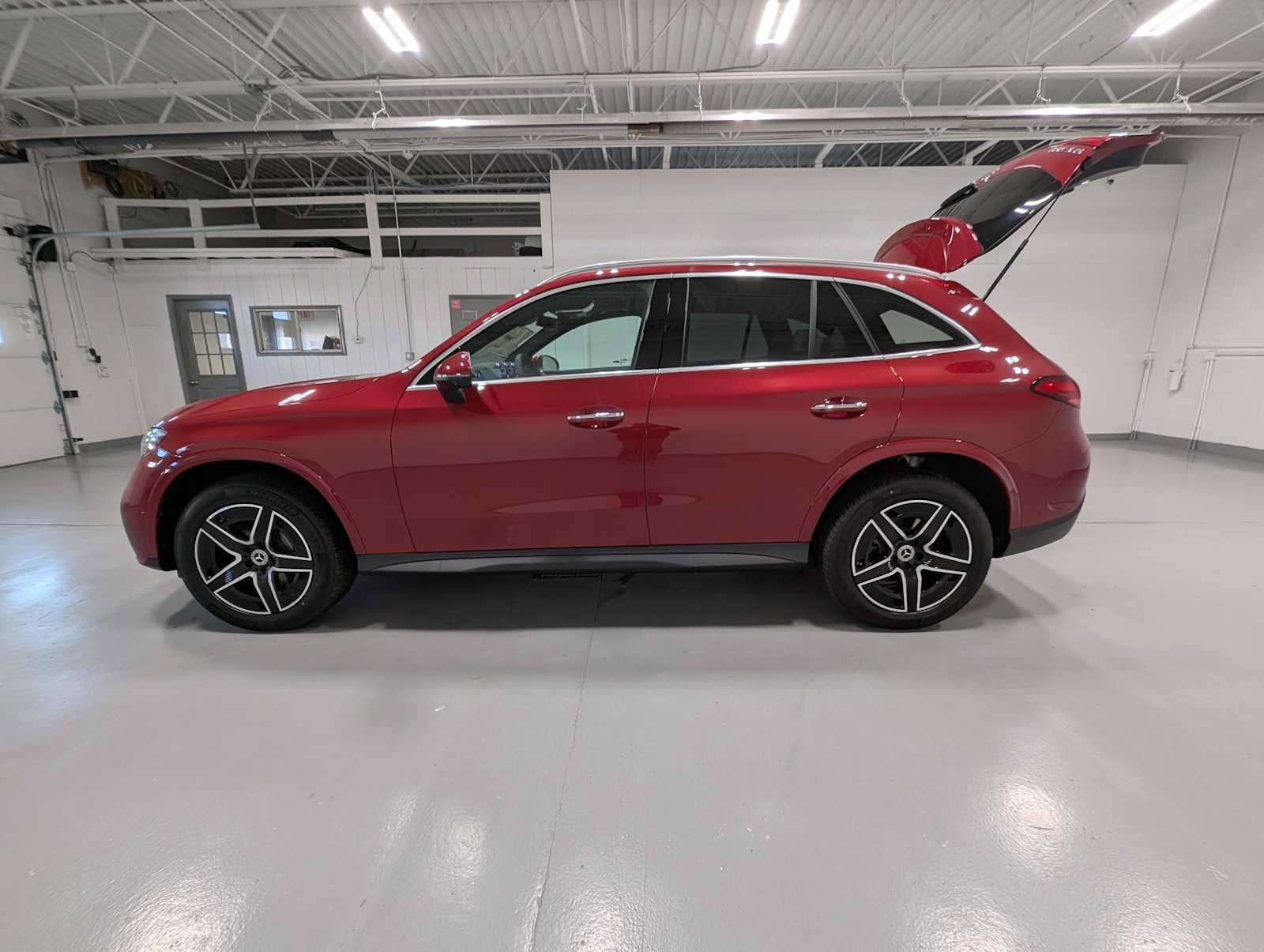 New 2026 Mercedes-Benz GLC 300 4MATIC image 10