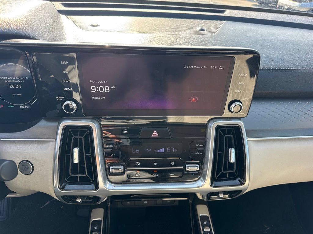 Used 2023 Kia Sorento SX AWD/4WD image 12