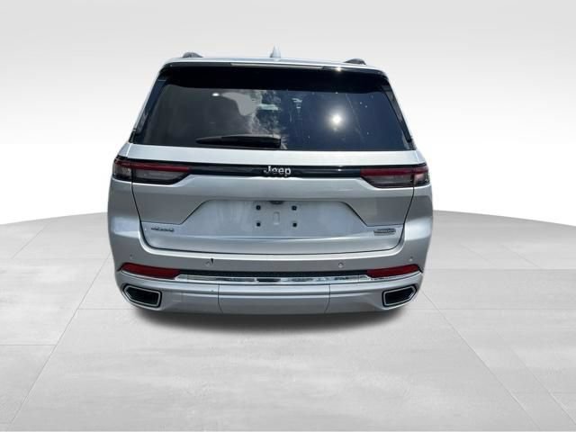 Used 2022 Jeep Grand Cherokee Overland AWD/4WD image 6