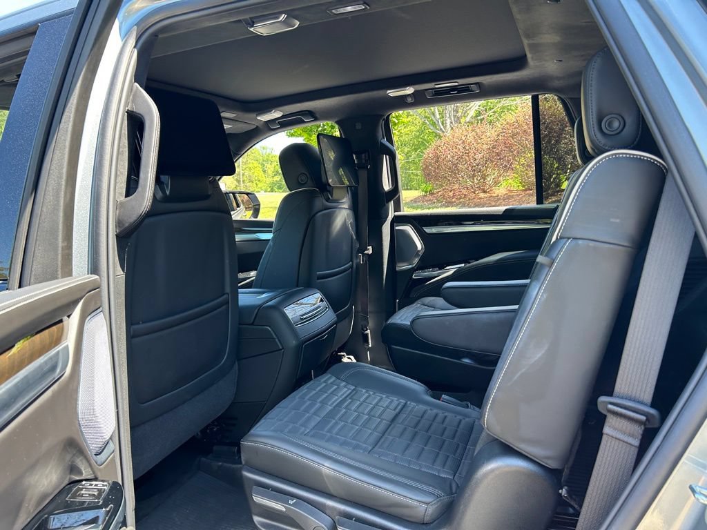 Used 2025 Cadillac Escalade Sport Platinum w/ LPO, Floor Liner Package AWD/4WD image 49