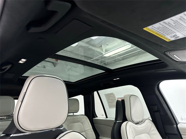 New 2026 Lincoln Aviator Black Label w/ Dynamic Handling Package image 13