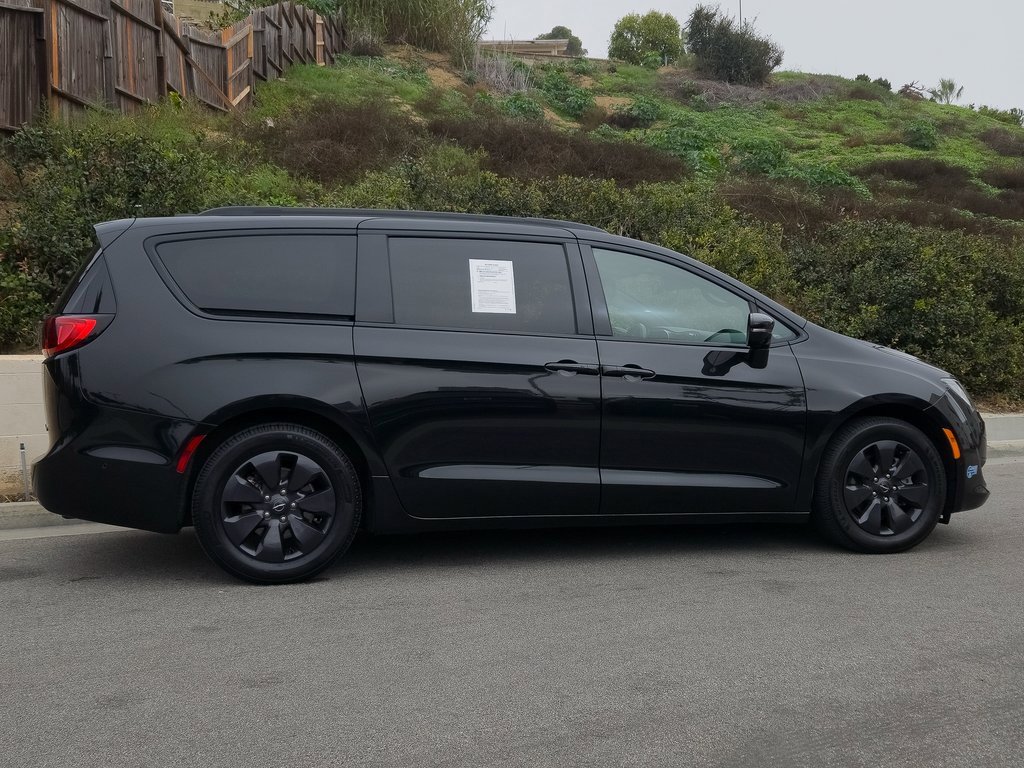 Used 2020 Chrysler Pacifica Limited w/ Advanced Safetytec Group image 4