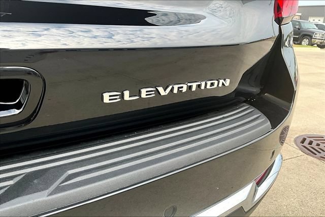 New 2026 GMC Yukon XL Elevation w/ Elevation Premium Package AWD/4WD image 9