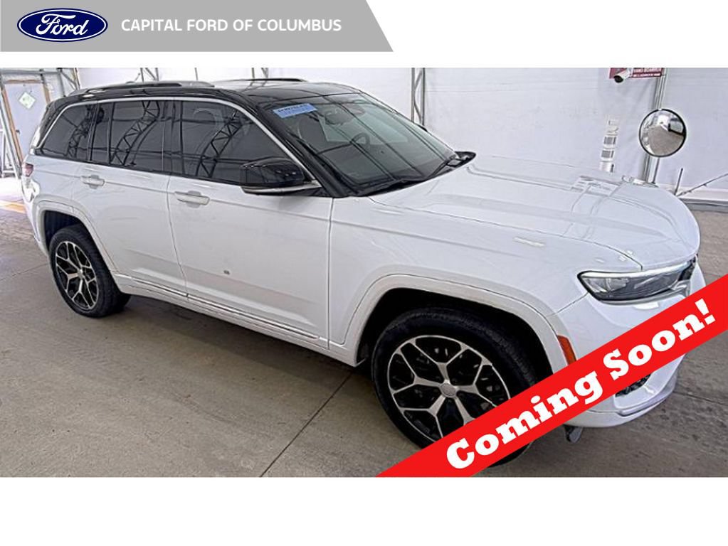 Used 2023 Jeep Grand Cherokee Summit AWD/4WD image 1