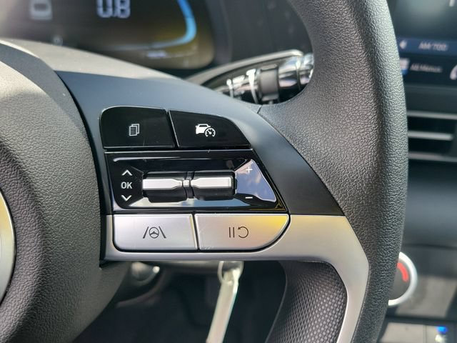 Certified 2025 Hyundai Elantra SE FWD image 20