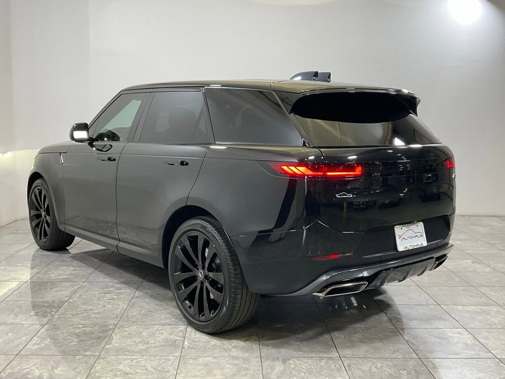 Used 2023 Land Rover Range Rover Sport SE image 13