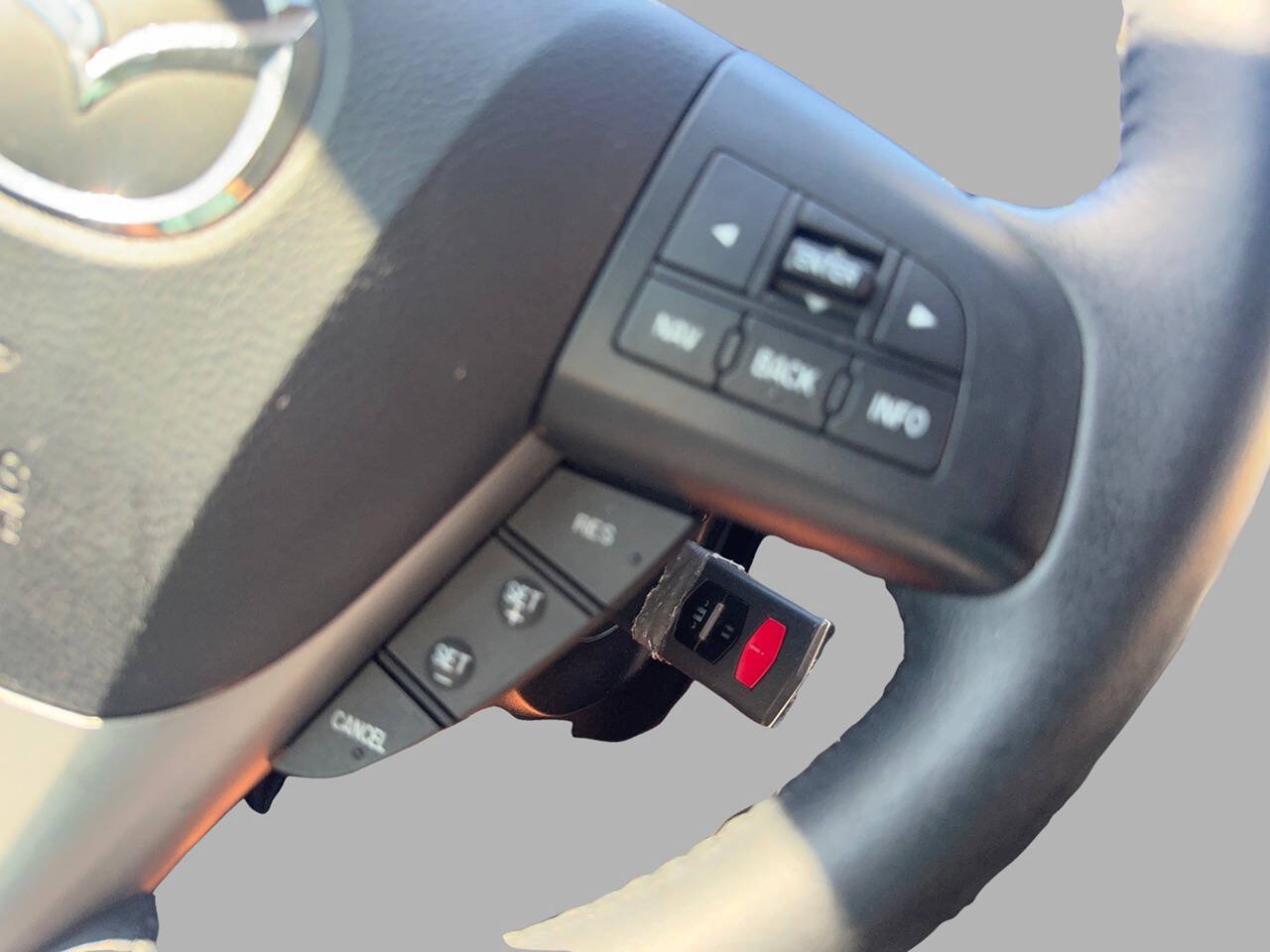 Used 2012 MAZDA MAZDA3 i Grand Touring w/ Tech Pkg FWD image 34