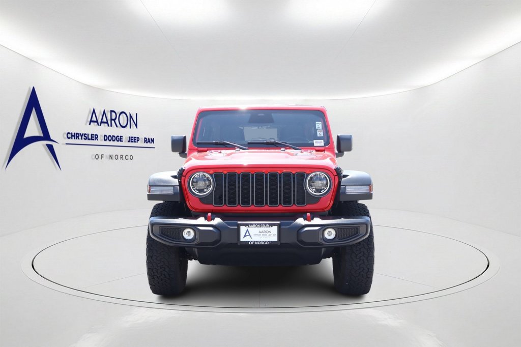 Certified 2025 Jeep Wrangler Unlimited Rubicon w/ Convenience Group AWD/4WD image 2