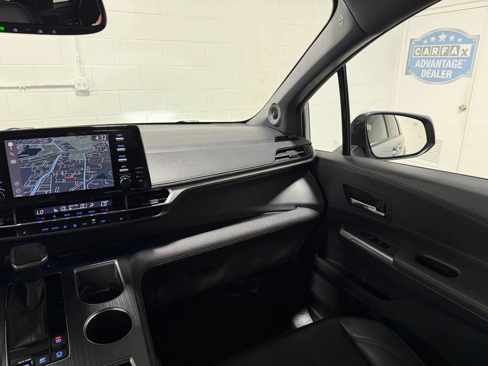 Used 2022 Toyota Sienna XLE Woodland Edition w/ Protection Package (TMS) AWD/4WD image 21