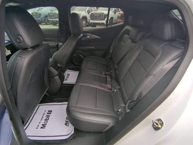 New 2026 Chevrolet Equinox EV LT FWD image 32