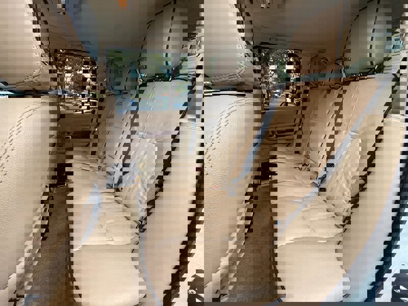 Used 2011 Land Rover Range Rover HSE AWD/4WD image 22