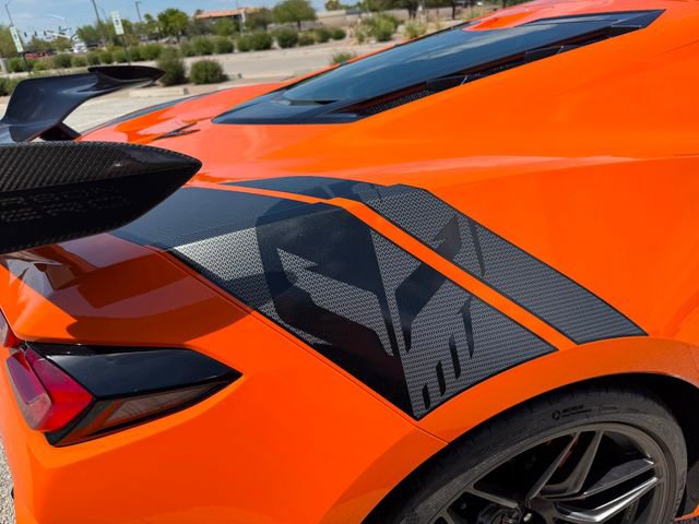 Used 2024 Chevrolet Corvette Z06 w/ Z07 Performance Package image 32